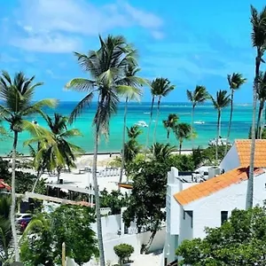hermoso-apartamento-con-vista-al-mar-los-corales.comcaribbean.com/