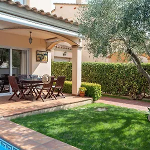 villa-hermana.catalonia-hotels.com/