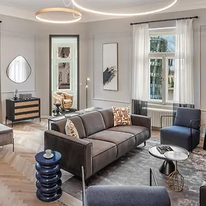 https://river-dance-suites-by-adrez.praguehotelsweb.com
