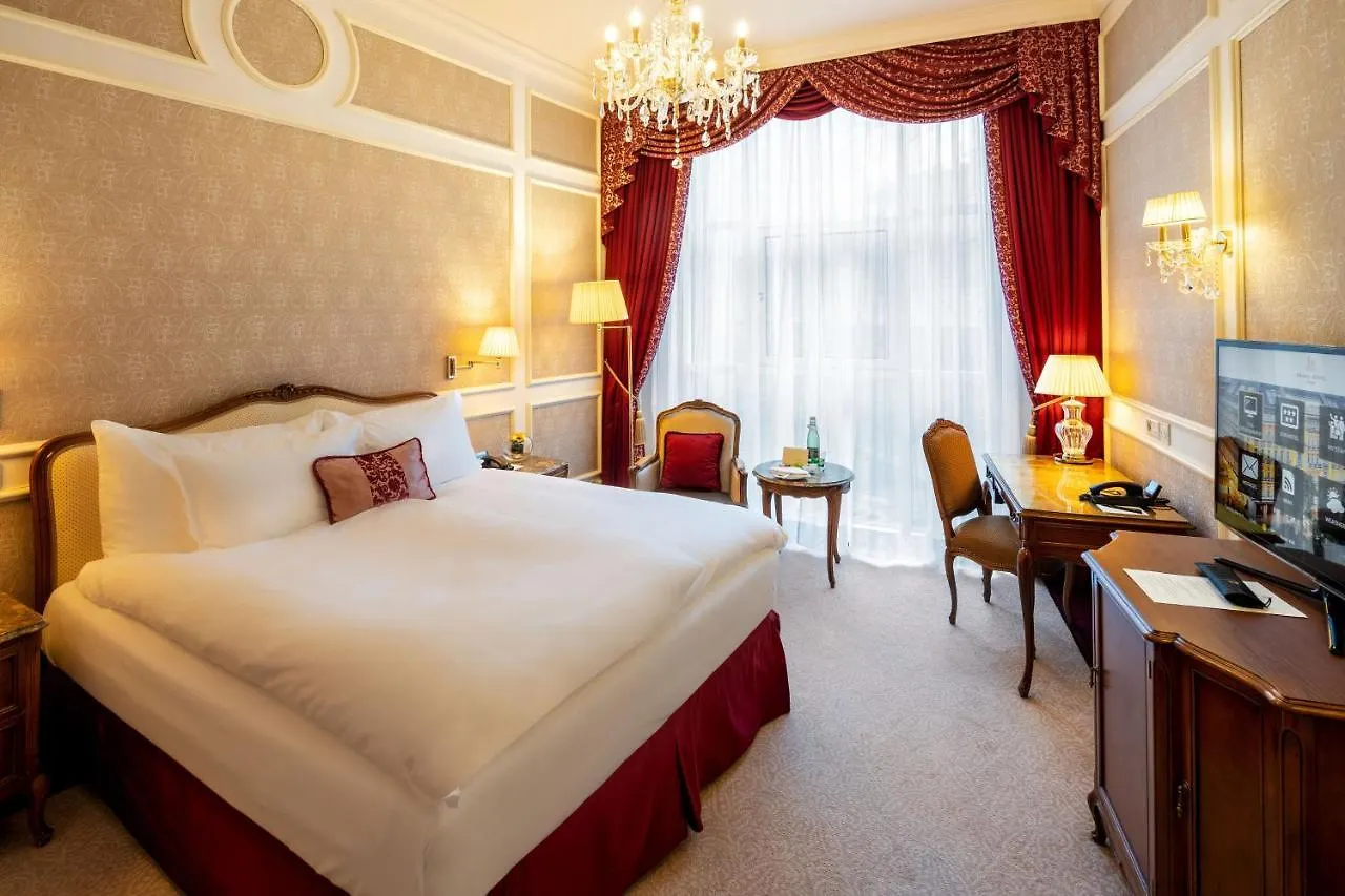 Independent - Grand Hotel Wien