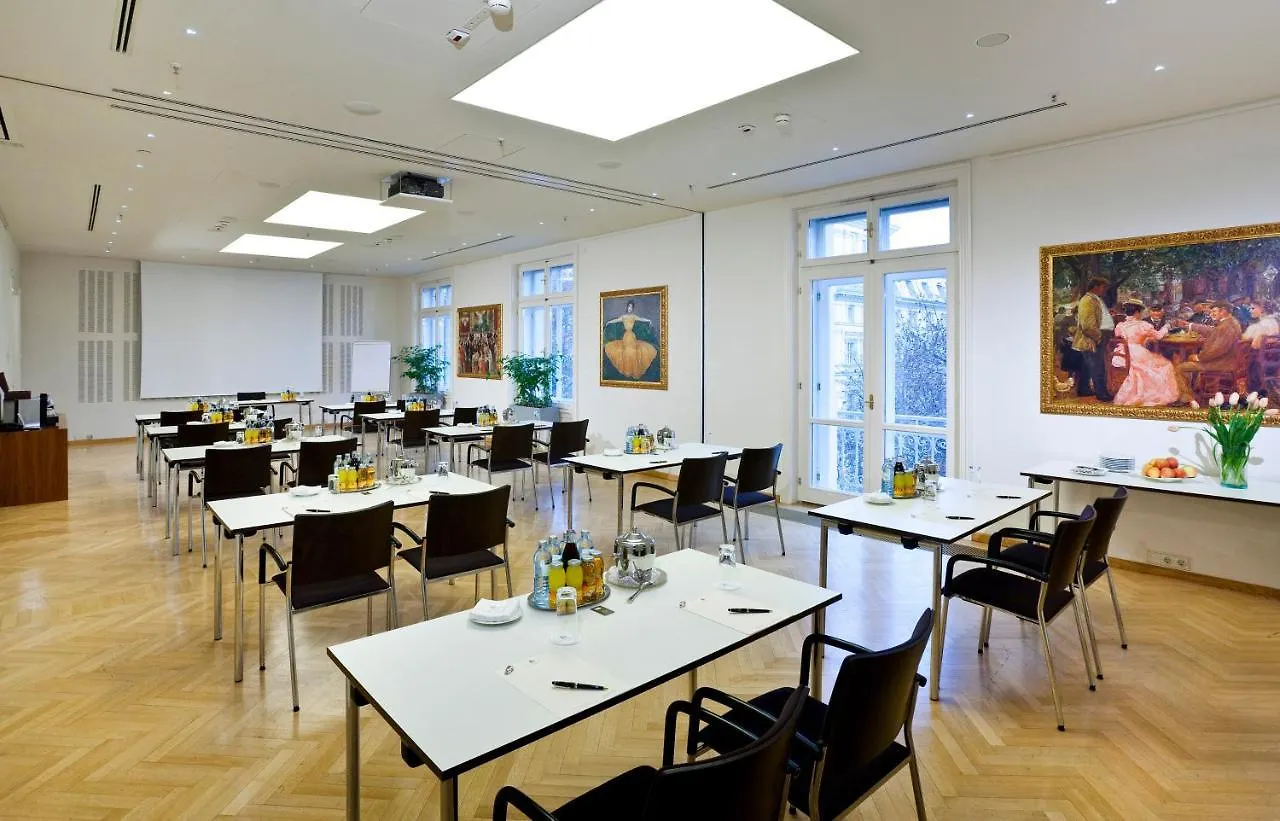 Grand Hotel Wien 5*, Bécs